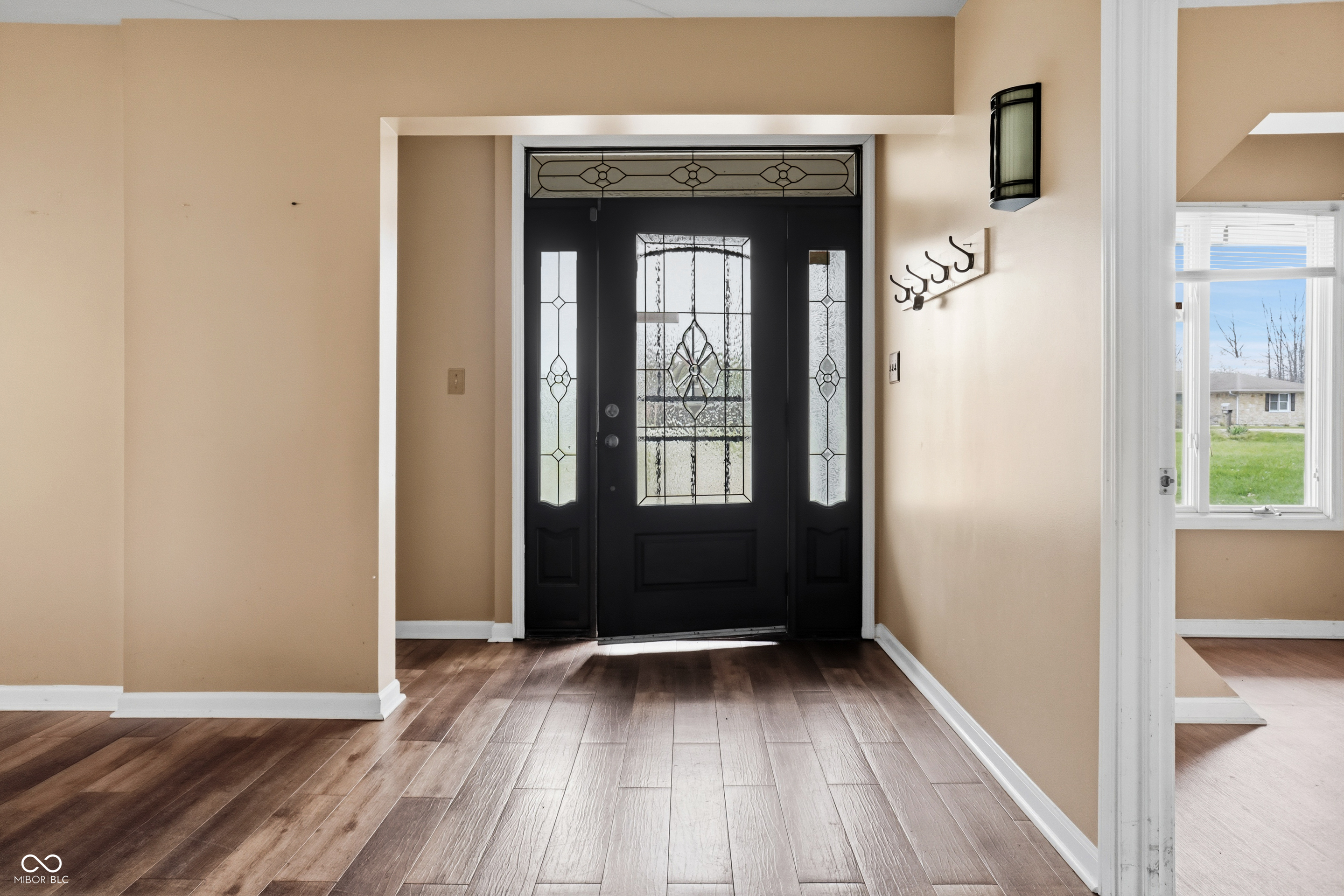 4633 Shelbyville Road Indianapolis, IN 46237 - Photo 4 of 21