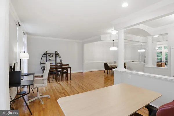 $1,270,000 | 2323 Sawtooth Oak Court, Vienna, VA 22182