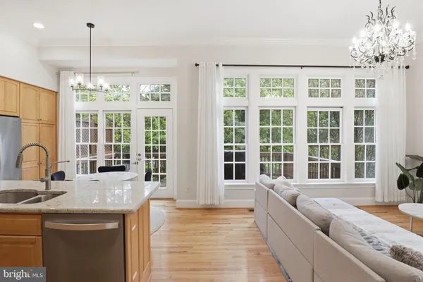 $1,270,000 | 2323 Sawtooth Oak Court, Vienna, VA 22182