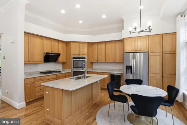 $1,270,000 | 2323 Sawtooth Oak Court, Vienna, VA 22182