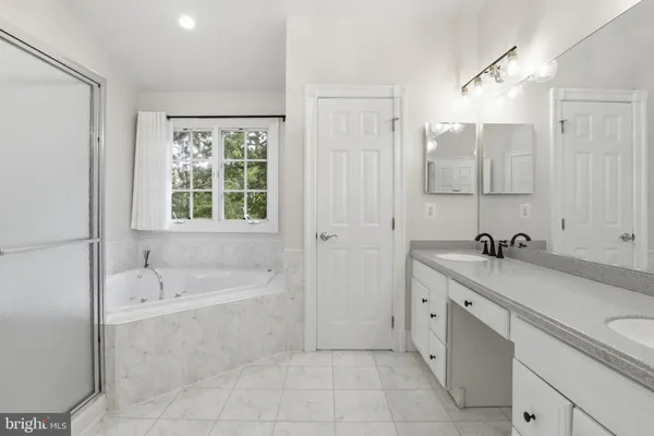 $1,270,000 | 2323 Sawtooth Oak Court, Vienna, VA 22182