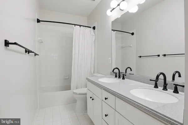 $1,270,000 | 2323 Sawtooth Oak Court, Vienna, VA 22182