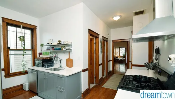 $3,200 | 2524 West Palmer Street, Unit 2, Chicago, IL 60647