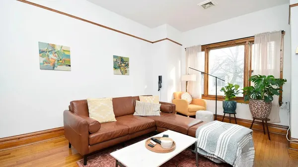$3,200 | 2524 West Palmer Street, Unit 2, Chicago, IL 60647