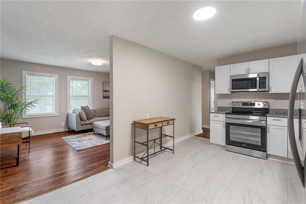 601 East Eisenhower Road Lansing, KS 66043 - Photo 12 of 30