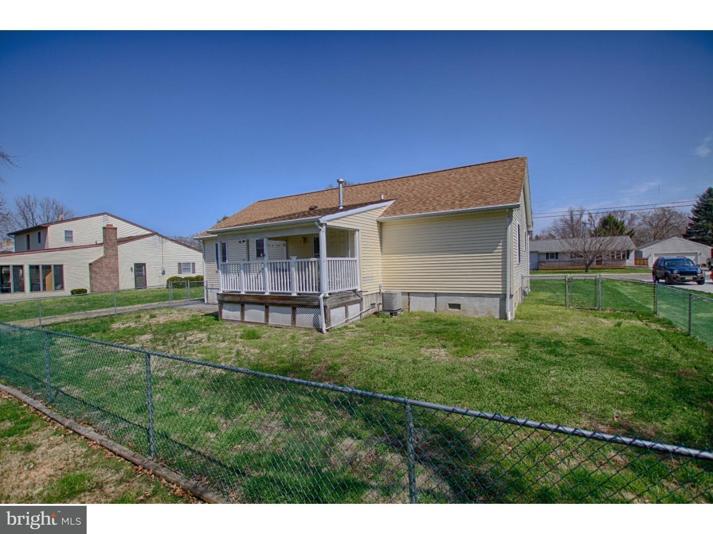 129 Kansas Road Pennsville, NJ 08070 - Photo 2 of 12 Gallery Image 2