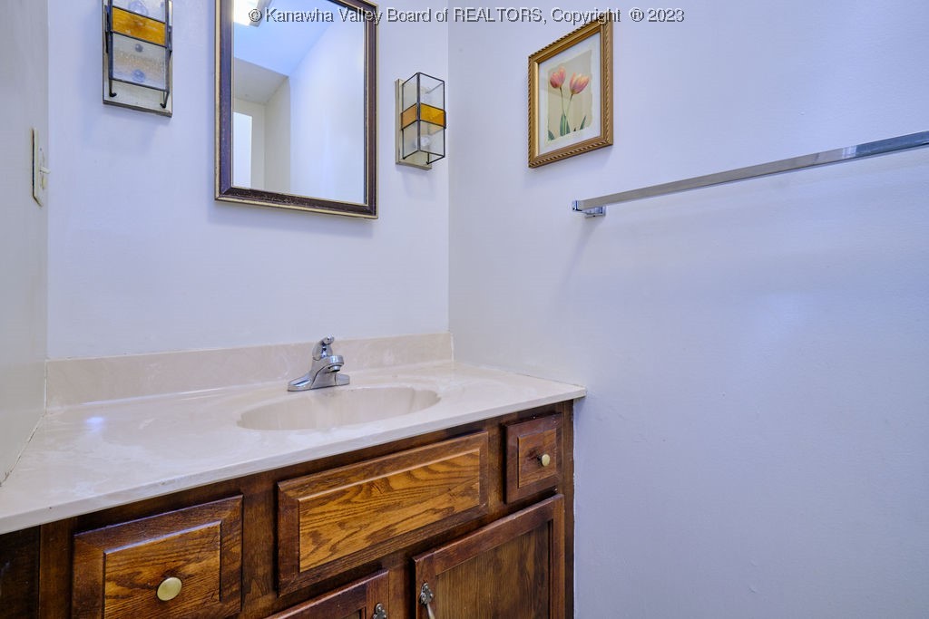 1801 Shadybrook Road Charleston, WV 25314 - Photo 15 of 37 Gallery Image 15