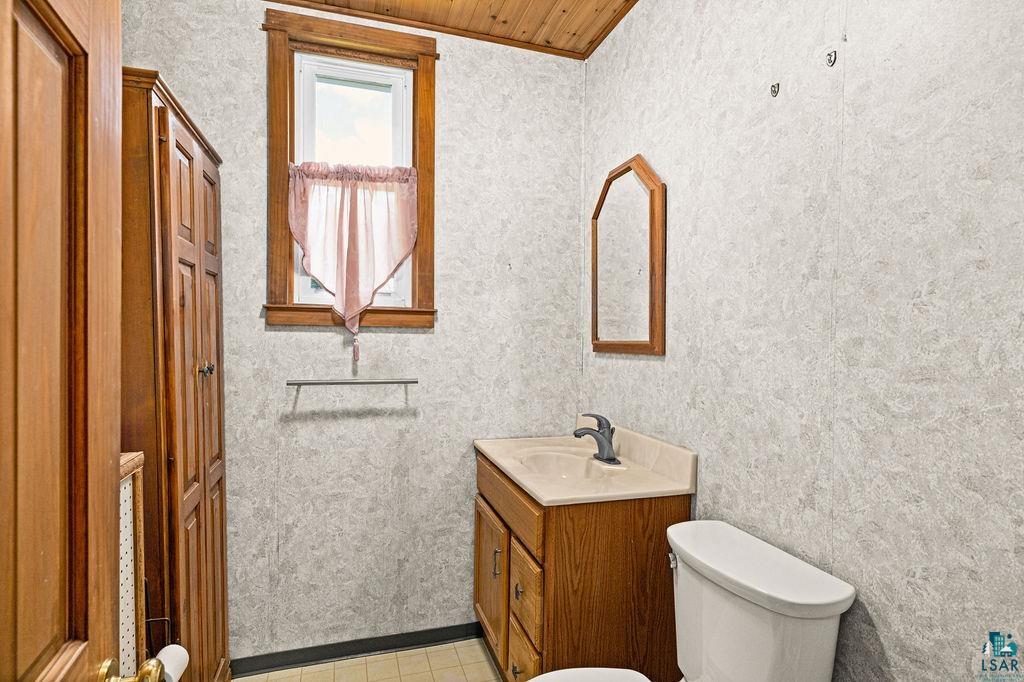 815 East 7th Street Duluth, MN 55805 - Photo 16 of 39
