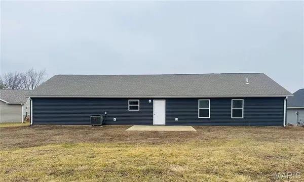$347,000 | 317 Braeburn Drive, Hannibal, MO 63401