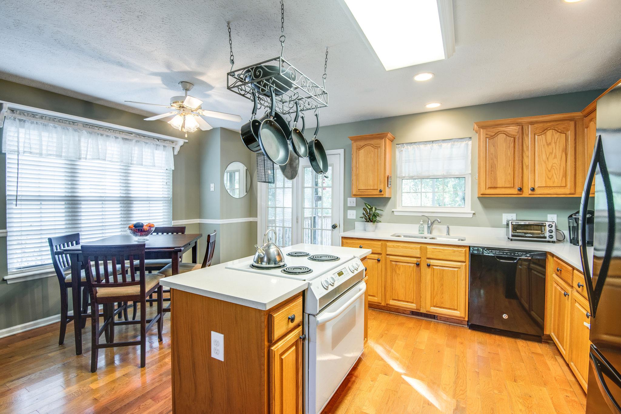 997 Timber Ridge Court Kingston Springs, TN 37082 - Photo 11 of 26 Gallery Image 11