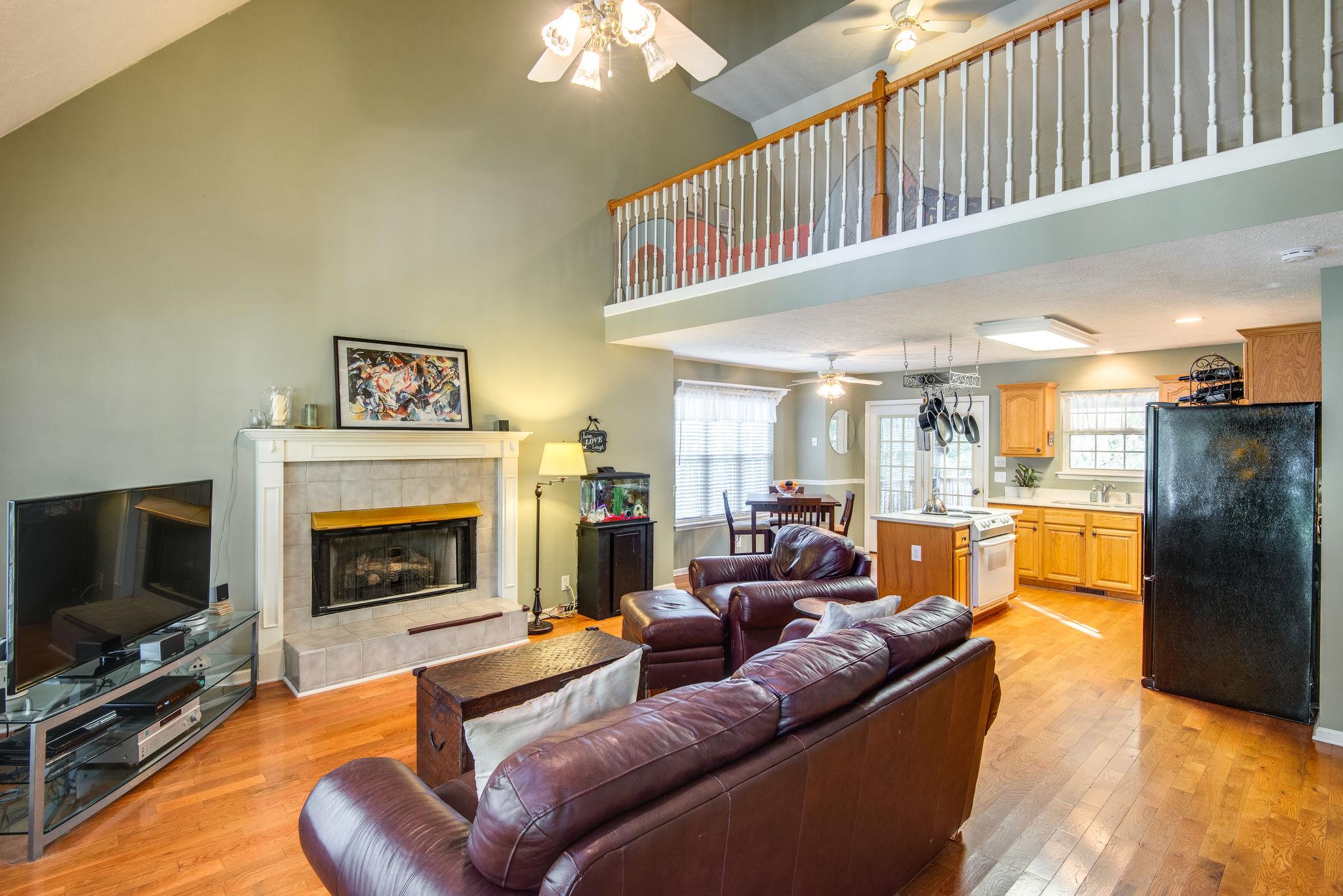 997 Timber Ridge Court Kingston Springs, TN 37082 - Photo 6 of 26 Big spacious rooms with vaulted ceiling and loft