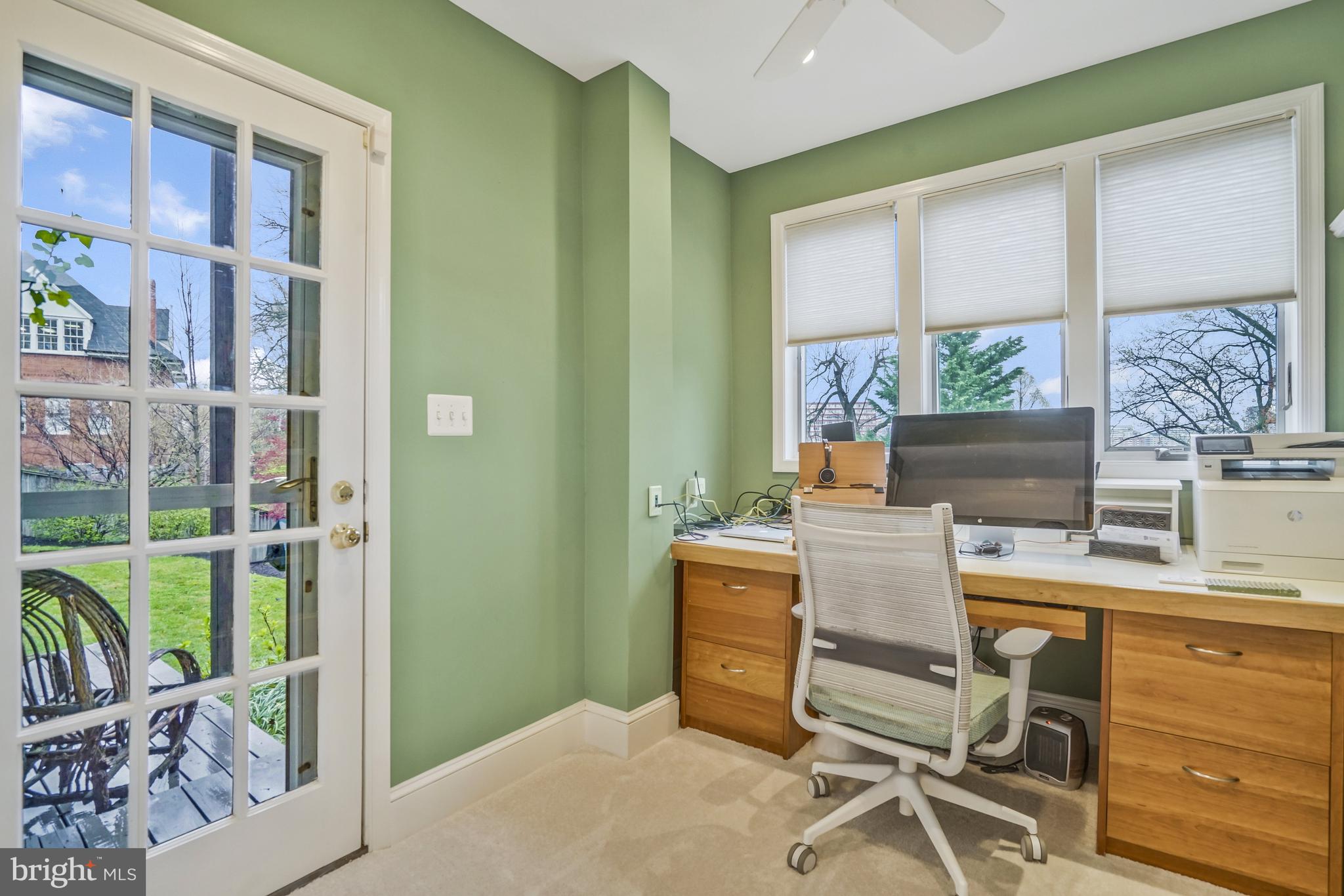 1807 South Arlington Ridge Road Arlington, VA 22202 - Photo 56 of 78