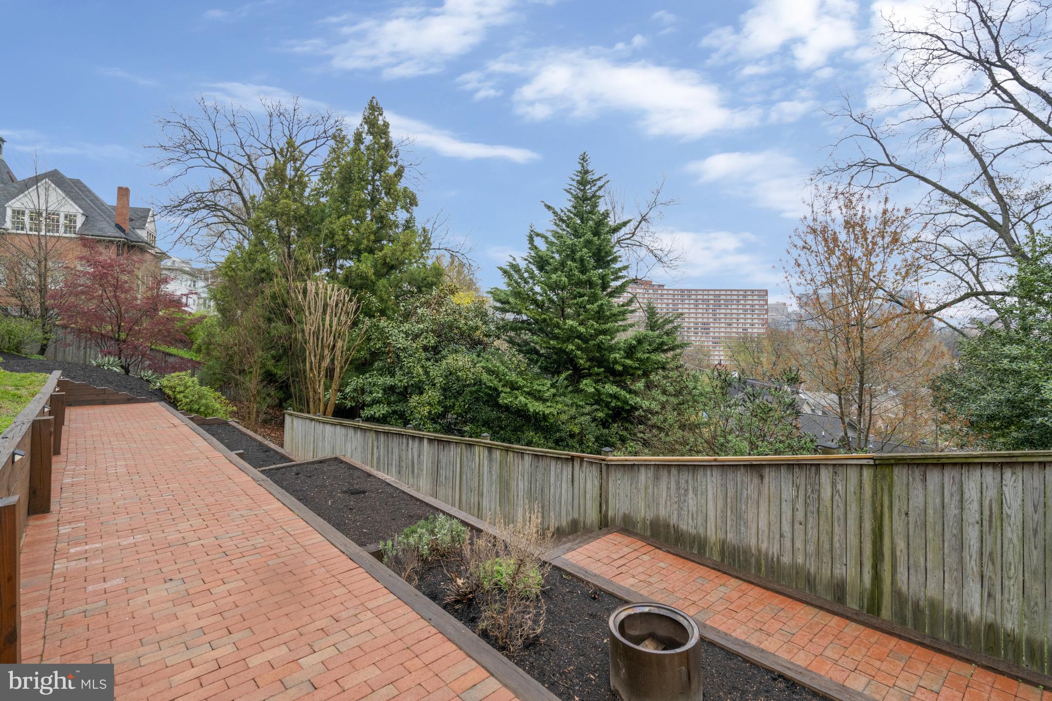 1807 South Arlington Ridge Road Arlington, VA 22202 - Photo 68 of 78