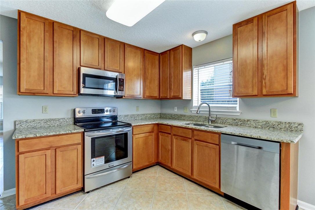 96222 Coral Reef Road Yulee, FL 32097 - Photo 5 of 35 Gallery Image 5
