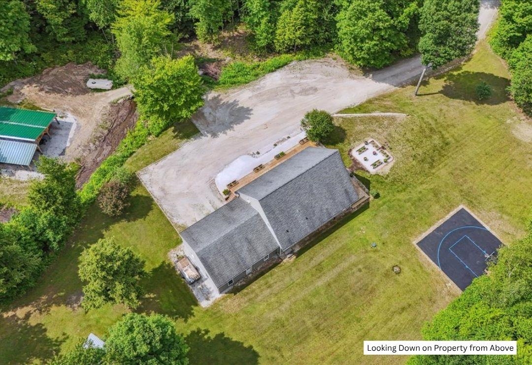 201 Mockingbird Way Franklin, VT 05457 - Photo 49 of 60