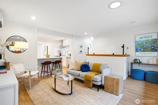 $760,000 | 13761 30th Avenue Northeast, Seattle, WA 98125