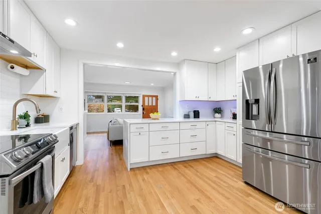 $760,000 | 13761 30th Avenue Northeast, Seattle, WA 98125