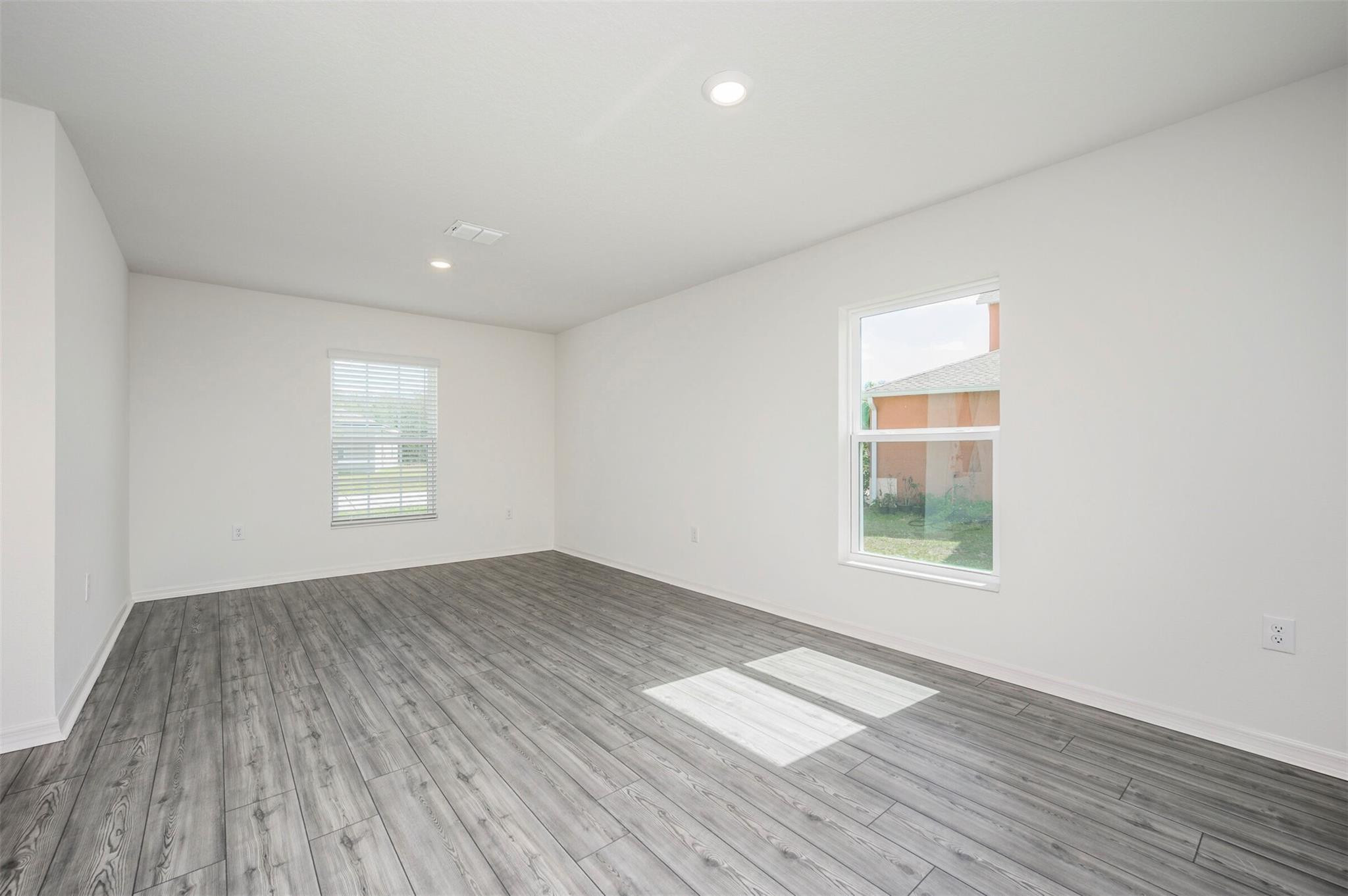 573 Southwest Dailey Avenue Port St. Lucie, FL 34953 - Photo 5 of 19 Photo 5