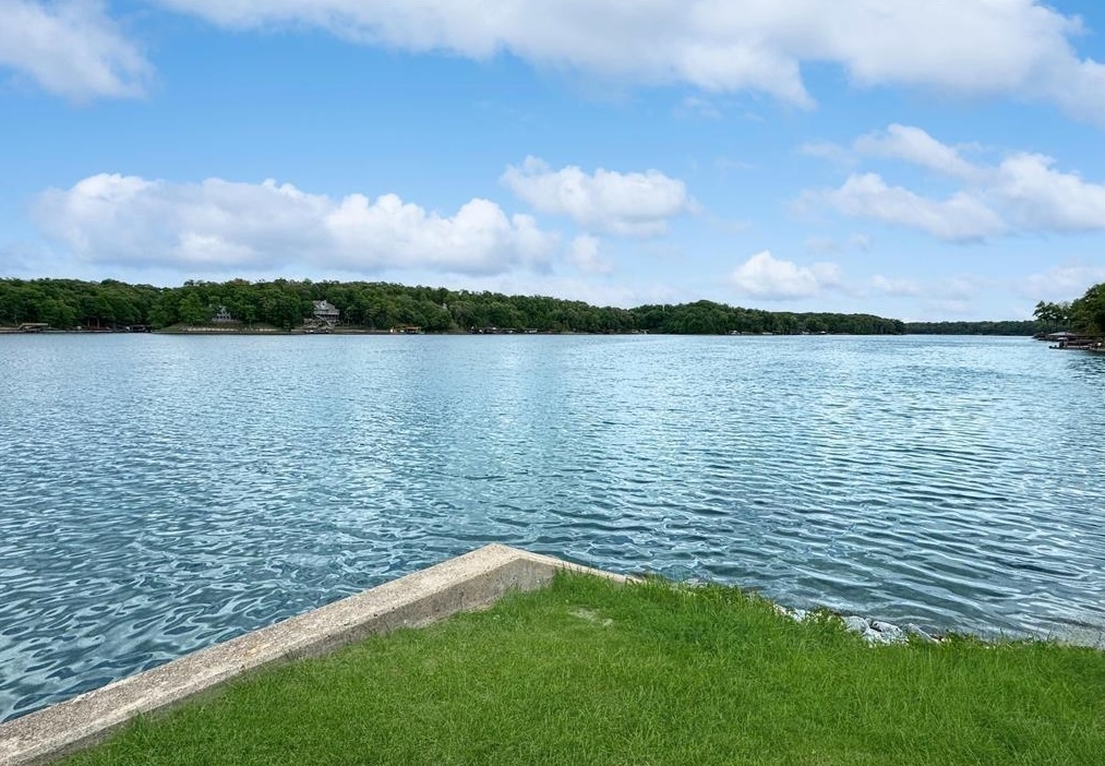 1063 Deer Valley Drive Varna, IL 61375 - Photo 4 of 87 a view of a lake from a yard