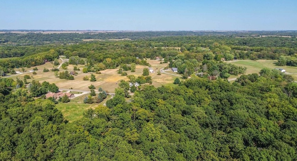 1063 Deer Valley Drive Varna, IL 61375 - Photo 82 of 87 a view of a city with lush green forest