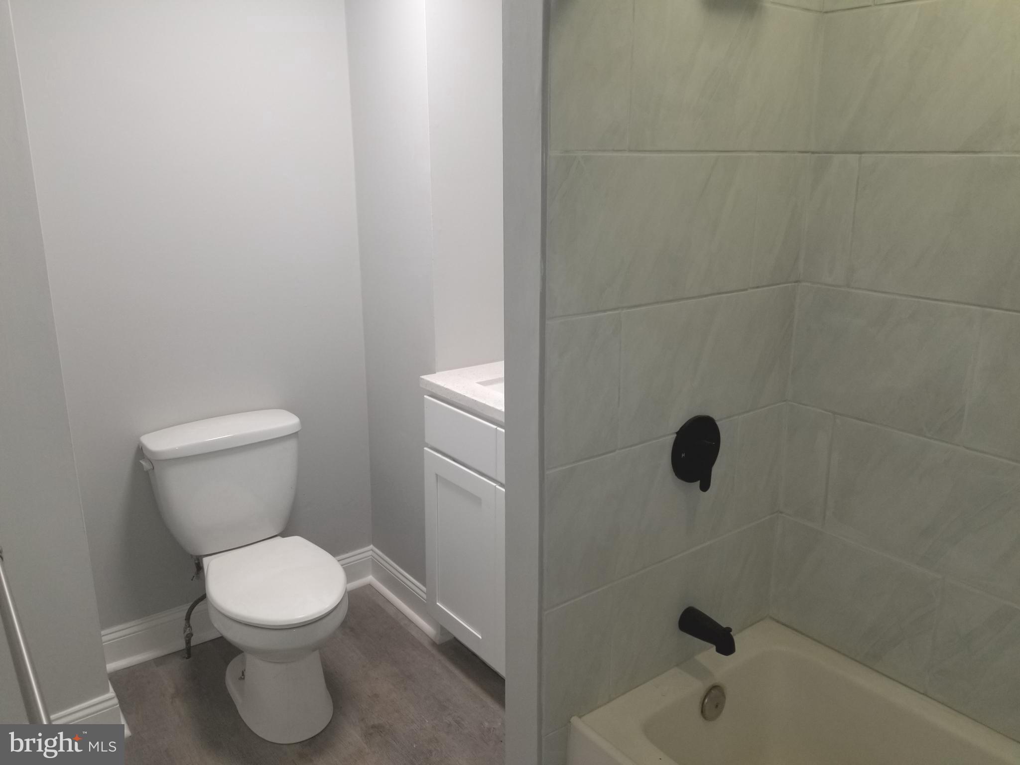 212 Warren Street, Unit 3 Beverly, NJ 08010 - Photo 7 of 18