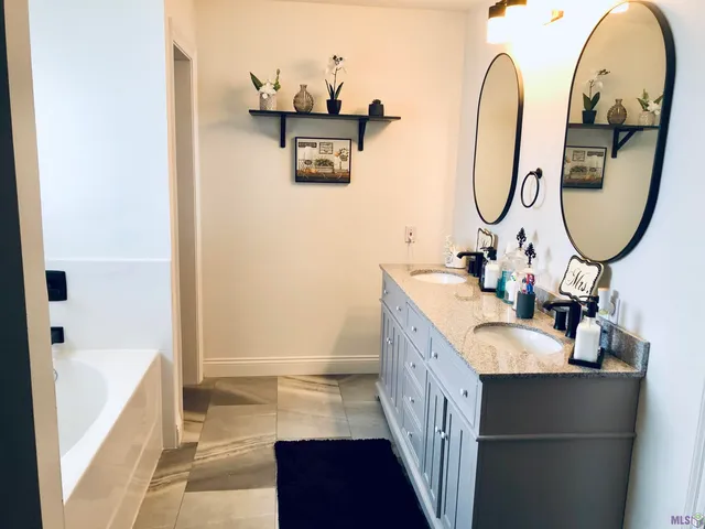 $690,300 | 6489 Highway 56, Chauvin, LA 70344