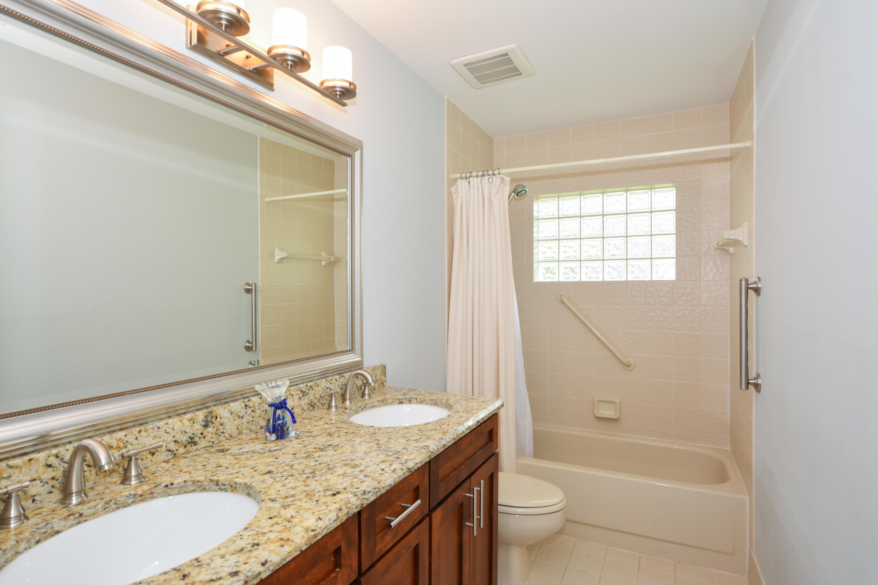 2669 Northwest 38th Street Boca Raton, FL 33434 - Photo 13 of 15 VHT-rx-10269883_12.jpg