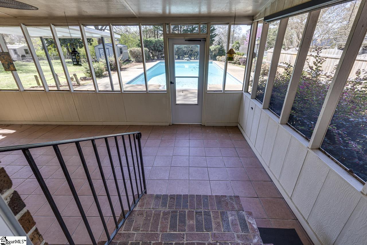 320 Griffin Road Greenville, SC 29607 - Photo 17 of 45