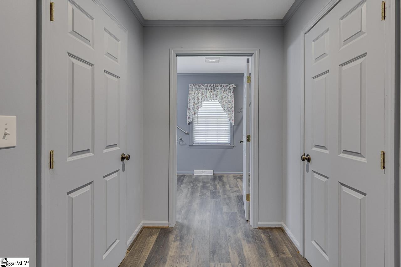 320 Griffin Road Greenville, SC 29607 - Photo 32 of 45