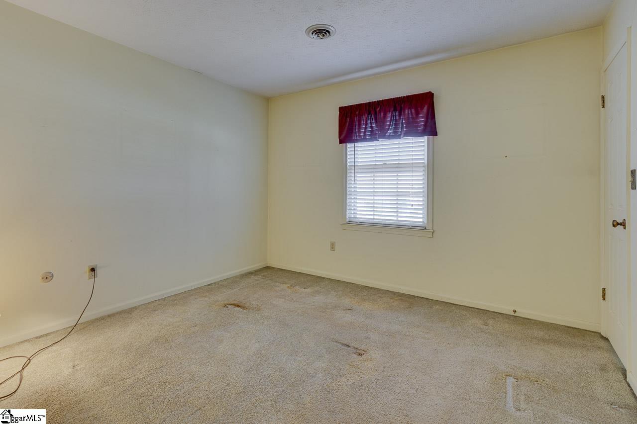 320 Griffin Road Greenville, SC 29607 - Photo 38 of 45