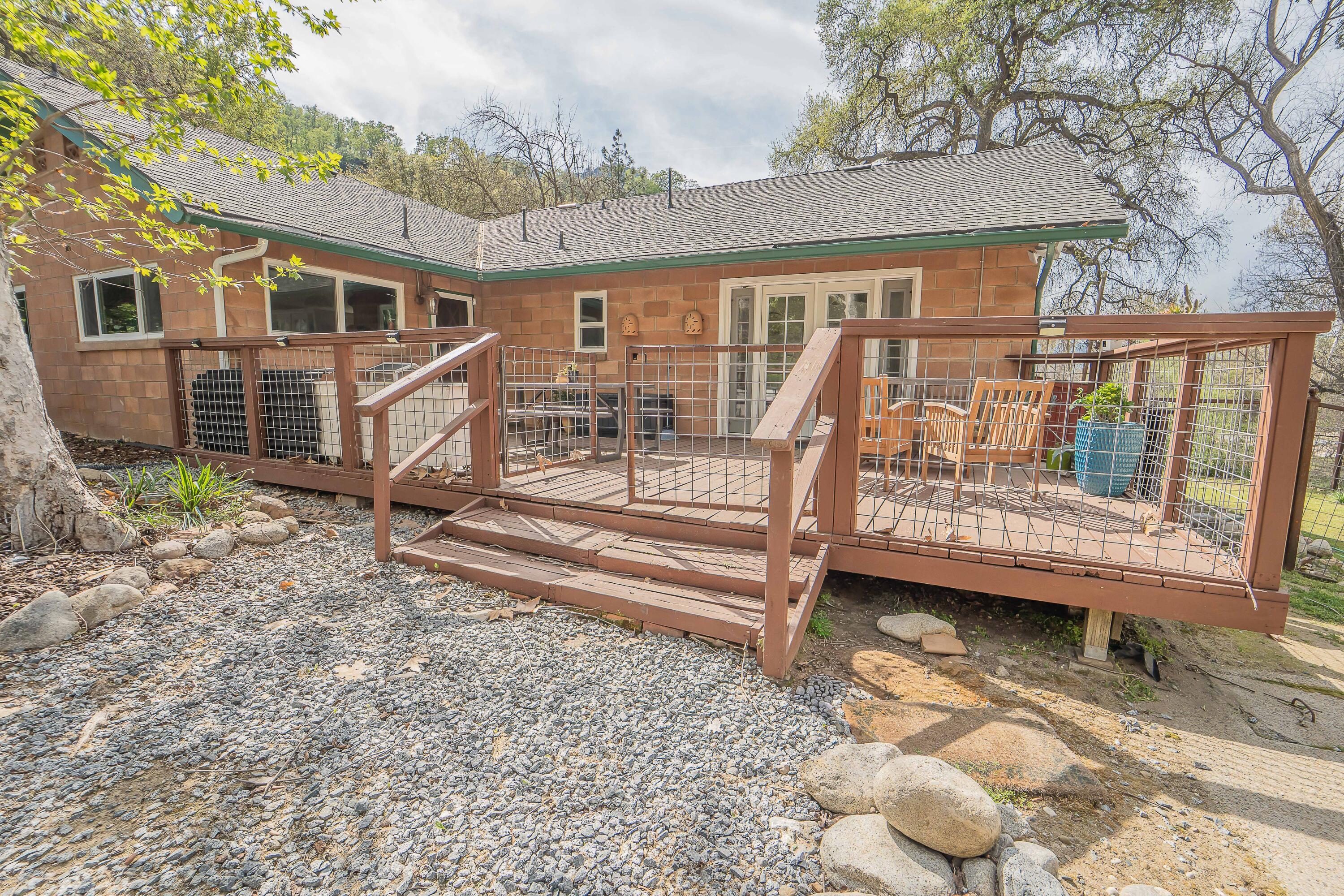 43043 South Fork Drive Three Rivers, CA 93271 - Photo 23 of 43 -