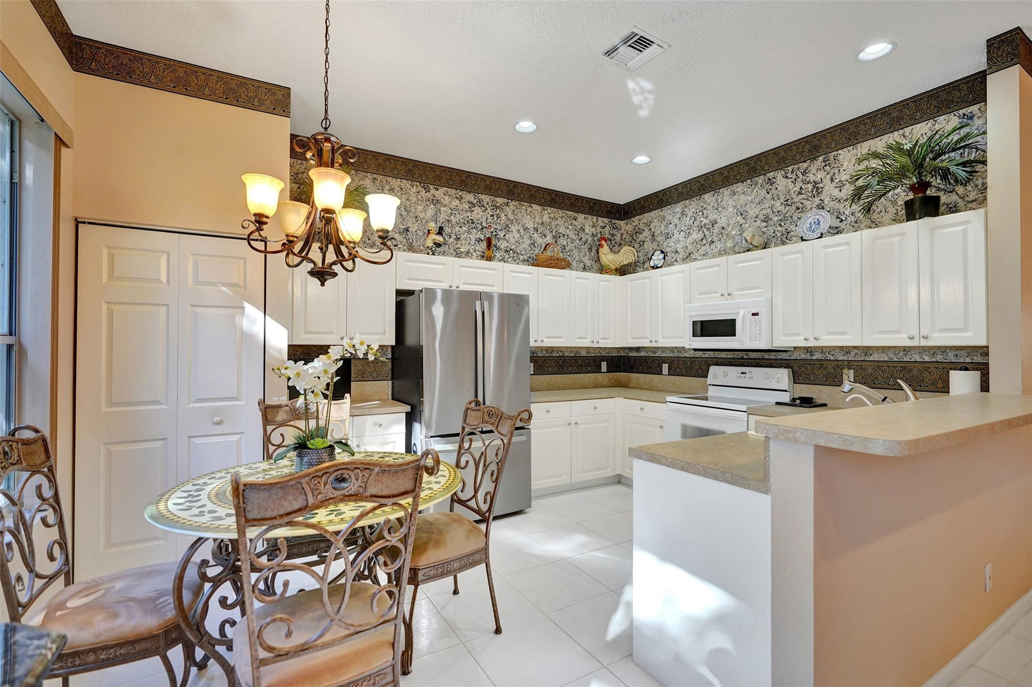 7816 Rockford Road Boynton Beach, FL 33472 - Photo 14 of 43 Photo 14