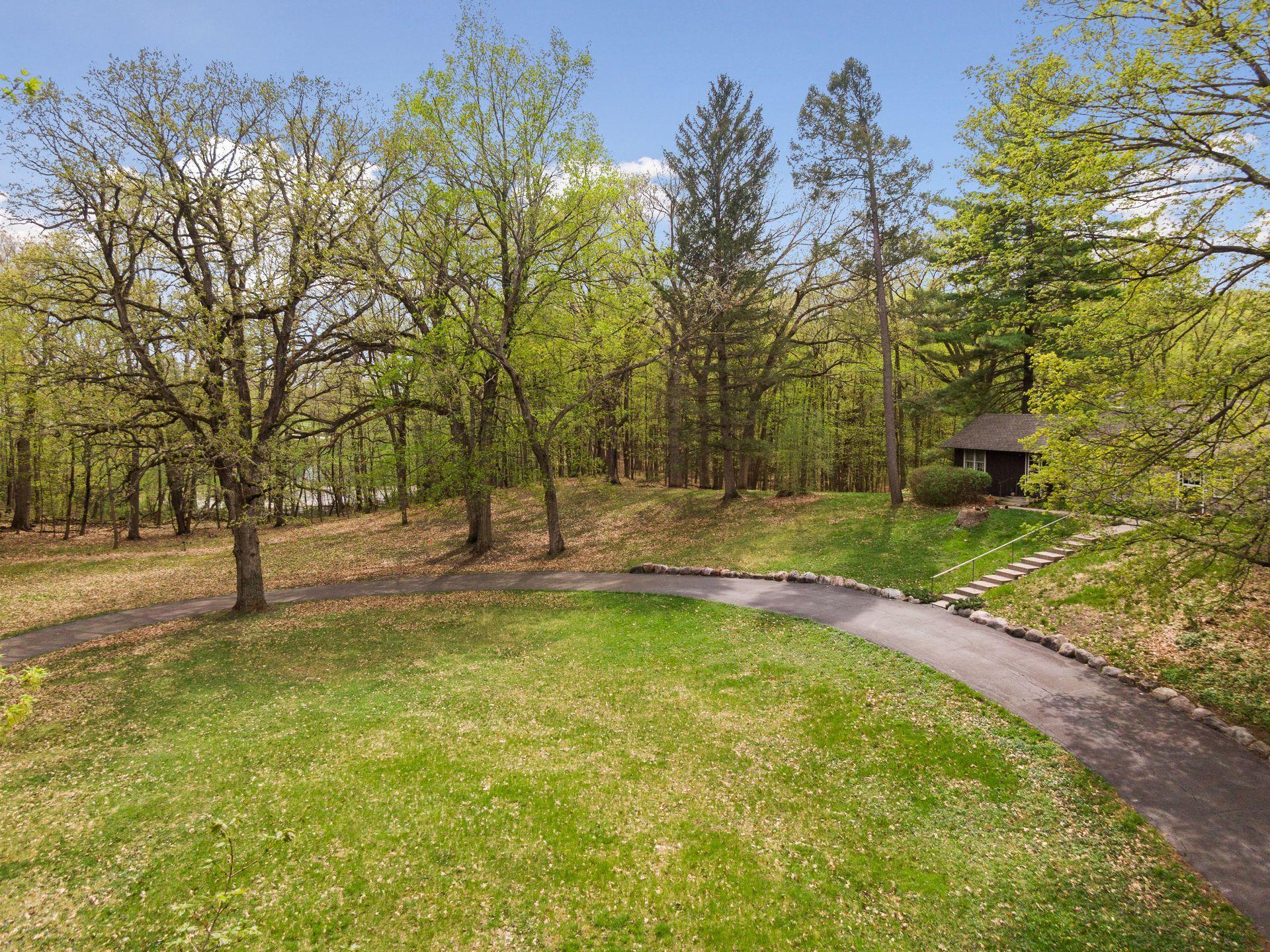 585 A Ferndale Road West Wayzata, MN 55391 - Photo 3 of 7
