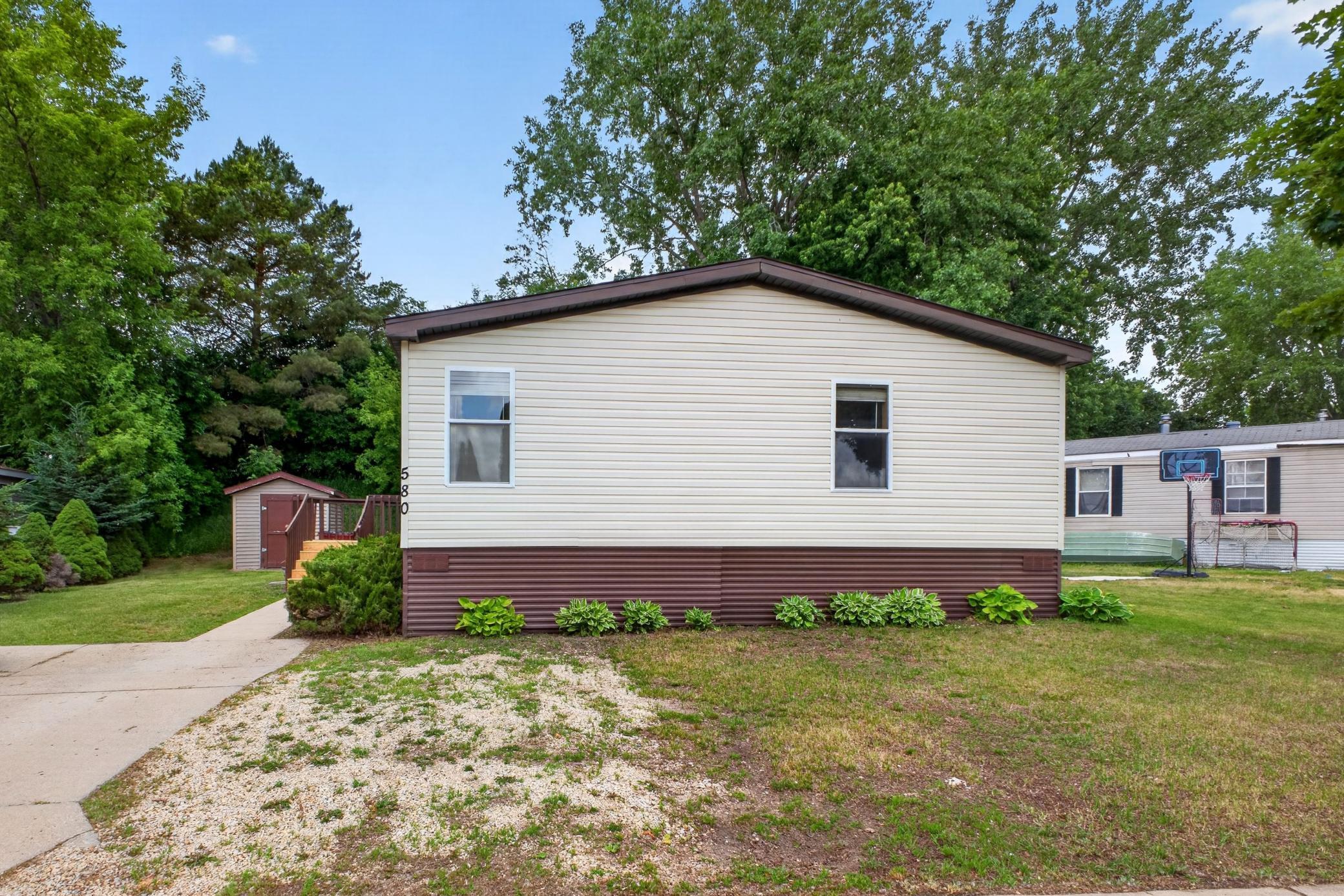 580 36th Street Southwest Rochester, MN 55902 - Photo 2 of 29