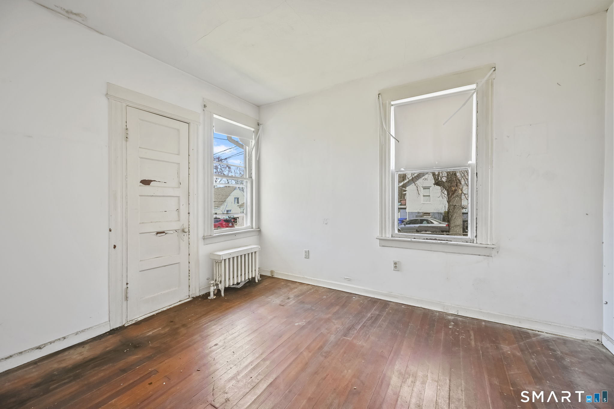 533 Wayne Street Bridgeport, CT 06606 - Photo 13 of 37