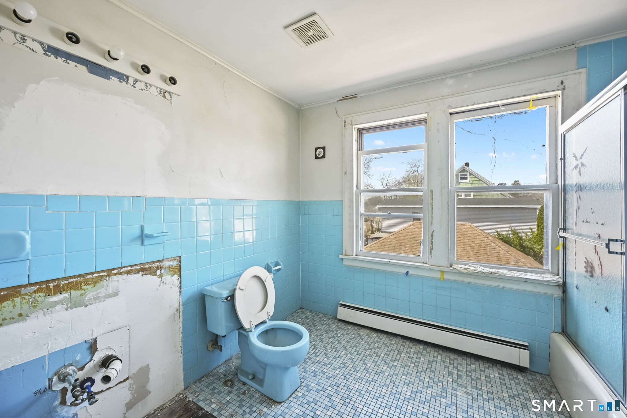 533 Wayne Street Bridgeport, CT 06606 - Photo 19 of 37