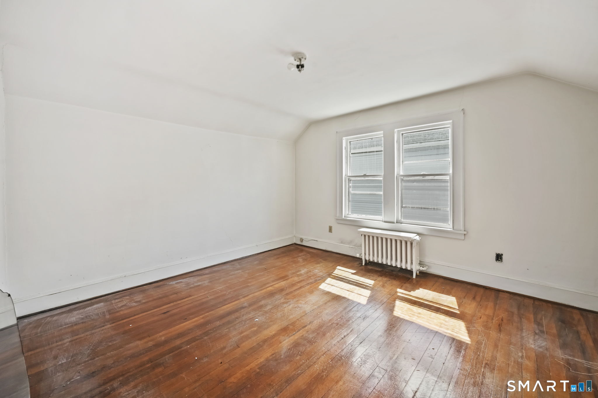 533 Wayne Street Bridgeport, CT 06606 - Photo 22 of 37