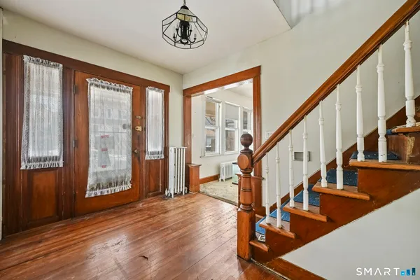 $399,000 | 533 Wayne Street, Bridgeport, CT 06606