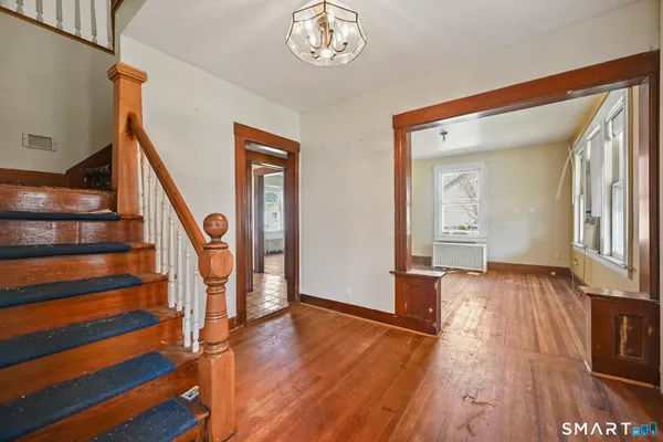 $399,000 | 533 Wayne Street, Bridgeport, CT 06606