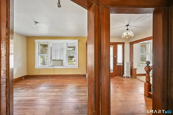 $399,000 | 533 Wayne Street, Bridgeport, CT 06606