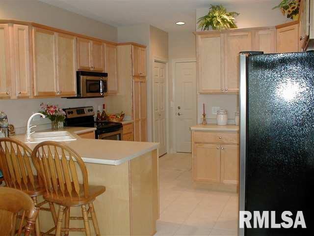 3660 Thunder Ridge Road Bettendorf, IA 52722 - Photo 6 of 8 Gallery Image 6