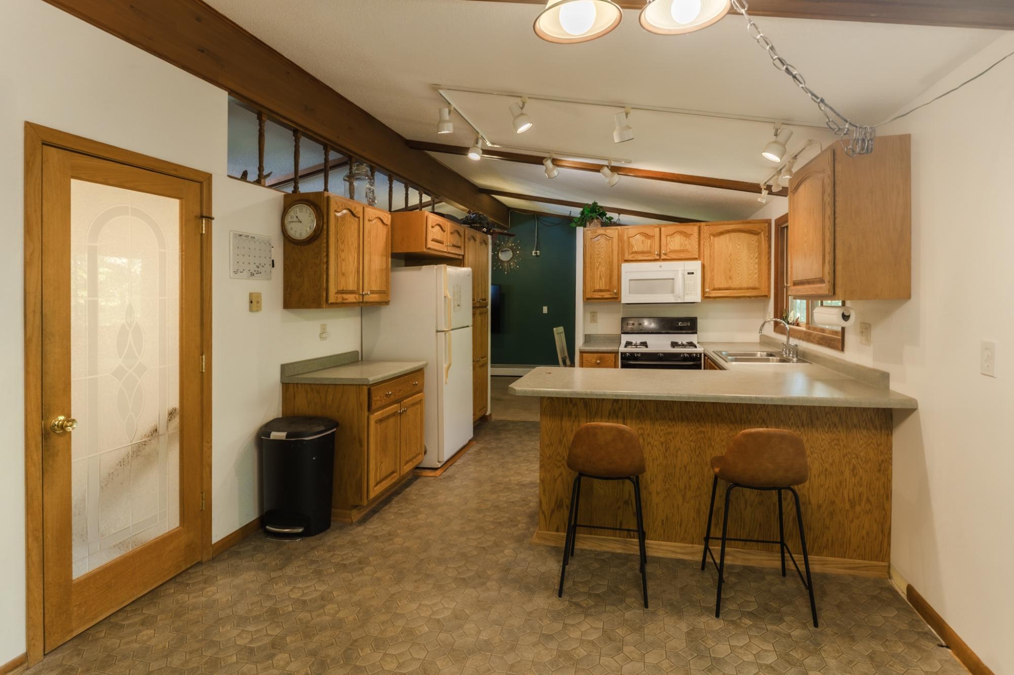 3179 Bluegill Road Rhinelander, WI 54501 - Photo 4 of 39 Gallery Image 4