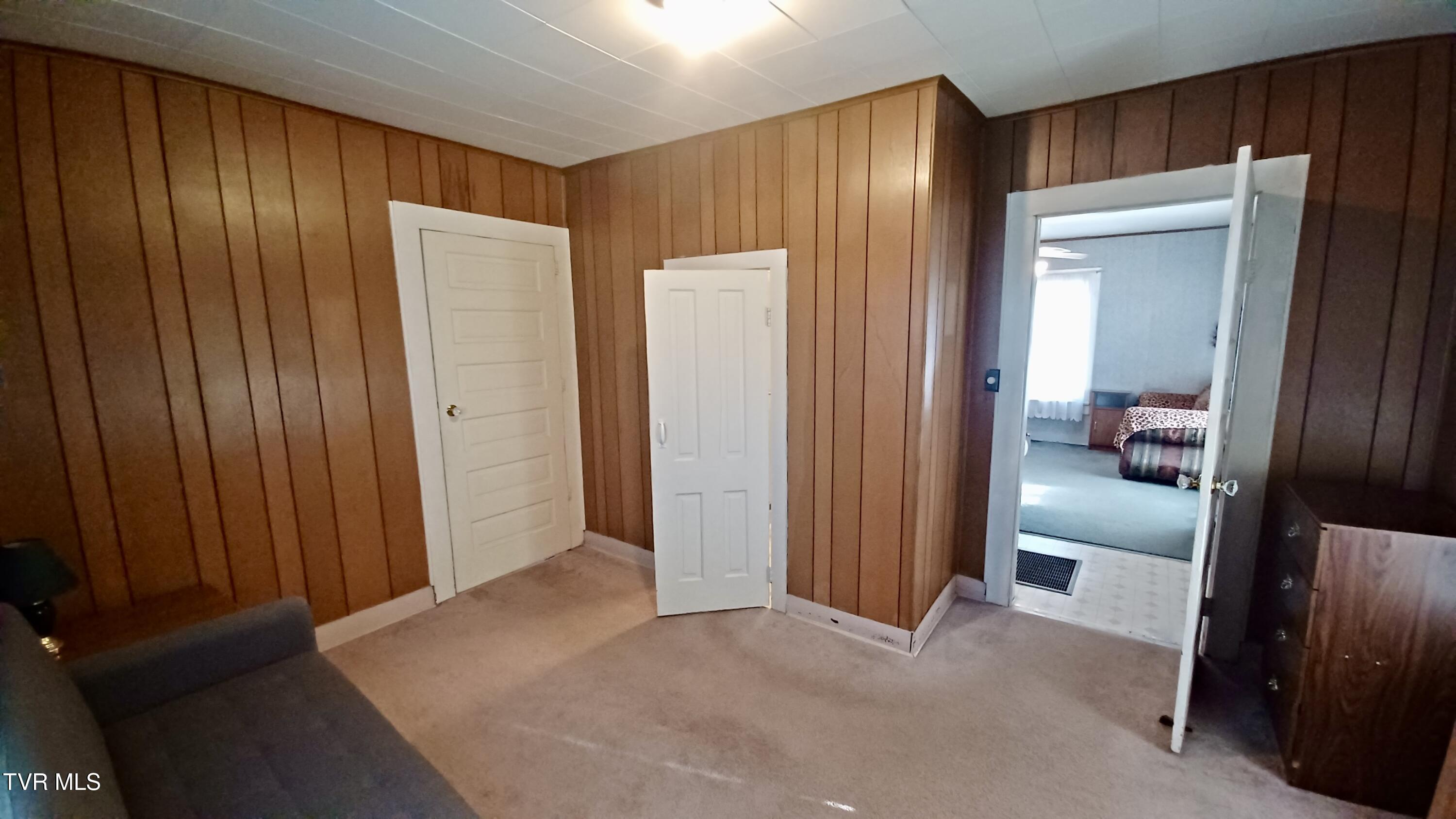 209 Madison Street Bristol, VA 24201 - Photo 17 of 52 17