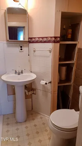 $129,000 | 209 Madison Street, Bristol, VA 24201