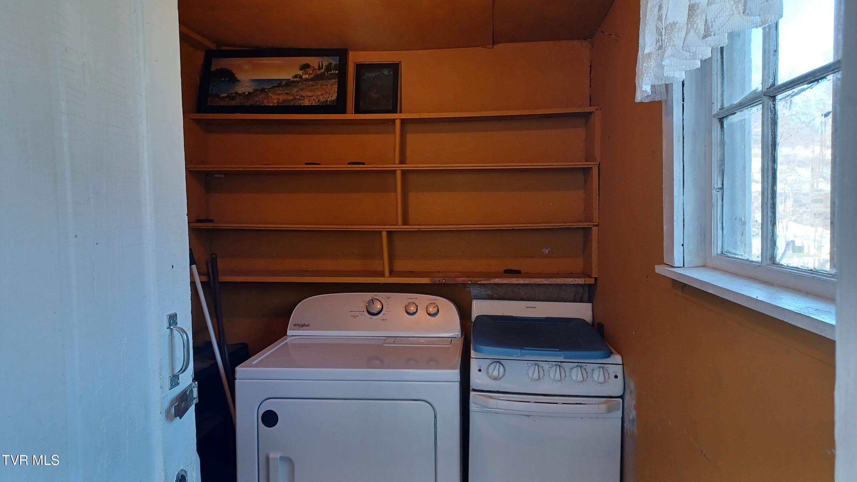 209 Madison Street Bristol, VA 24201 - Photo 23 of 52 23