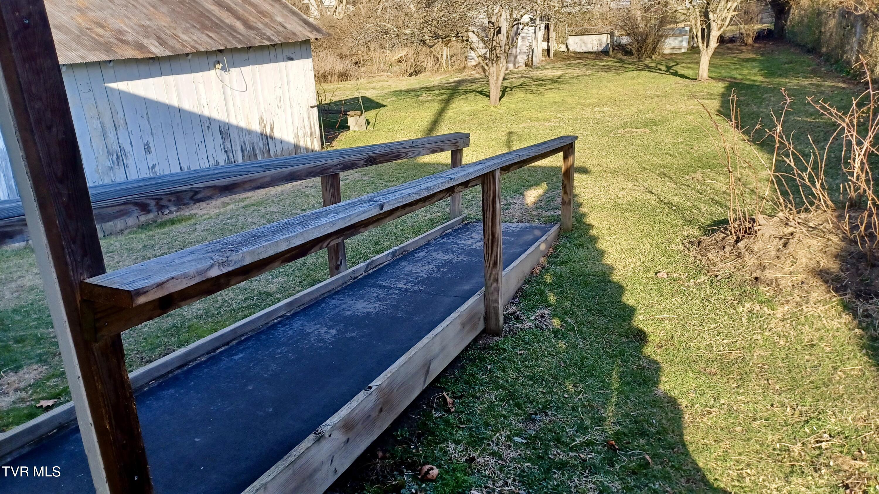 209 Madison Street Bristol, VA 24201 - Photo 26 of 52 26