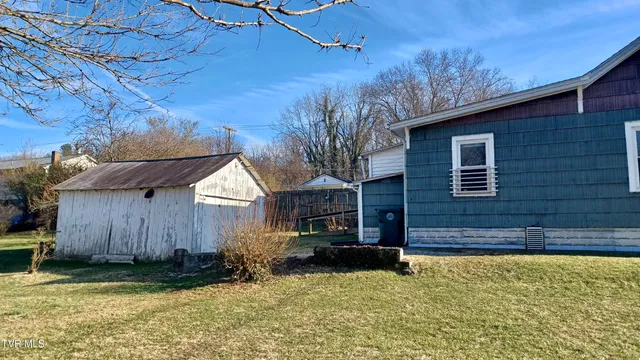 $129,000 | 209 Madison Street, Bristol, VA 24201