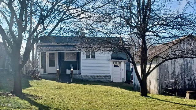 $129,000 | 209 Madison Street, Bristol, VA 24201