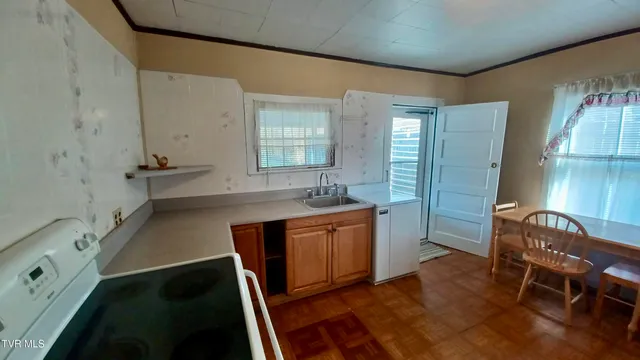 $129,000 | 209 Madison Street, Bristol, VA 24201