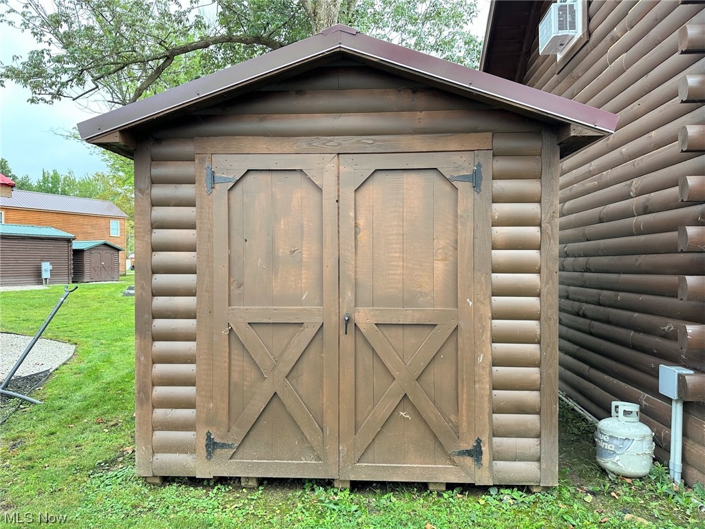5919 Lake Road West, Unit 8 Ashtabula, OH 44004 - Photo 5 of 35 View of shed